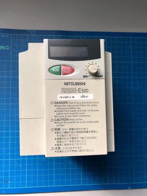 MITSUBISHI 三菱變頻器 E500系列 FR-E520-2.2K INVERTER (PLC)