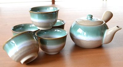 日本製造 好品質 和風裂釉側把壺茶具一壺五杯組 日式窯變陶瓷壺茶壺茶碗泡茶壺套裝陶器側把壺茶杯擺件禮品