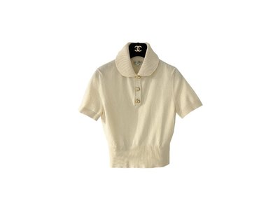 My Closet 二手名牌 CHANEL 2020 米色100% Cashmere 珍珠金屬釦 小圓領 短袖毛衣