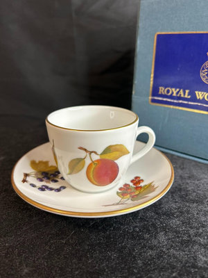 Royal worcester皇家伍斯特 黃金果園咖啡杯紅茶