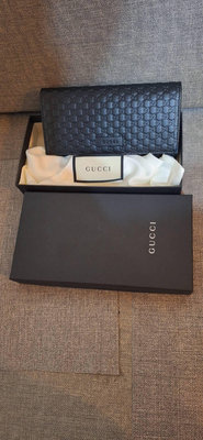現貨供應 Gucci 經典 LOGO 壓紋牛皮翻蓋長夾-黑色