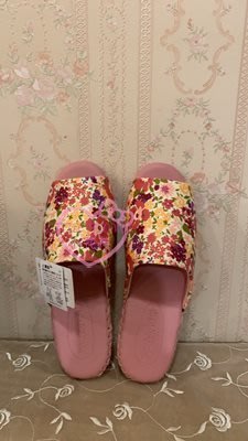 ♥小公主日本精品♥玫瑰浪漫優雅造型室內拖鞋居家鞋保暖拖功能拖日本製