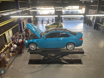 BMW e92 M3 可變閥門排氣管 X派 中尾段 + 尾桶四出排氣管 電子遙控閥門 f1排氣聲浪