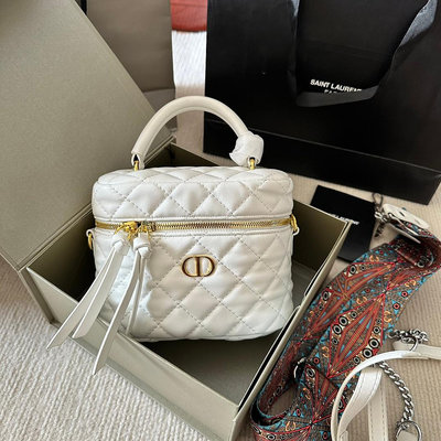【二手】【跑量】  禮盒包裝 兩條肩帶 Dior YsL新款手提箱子包