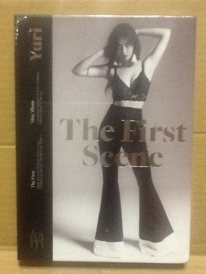 ～拉奇音樂～ YURI 俞利 ( 少女時代 )  首張迷你專輯 : THE FIRST SCENE 韓國版 全新未拆封