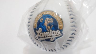 LM桃猿隊LAMIGO MONKEYS浮雕LOGO紀念球一顆~350元起標
