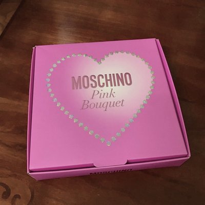 全新 MOSCHINO Pink Bouquet 香水禮盒