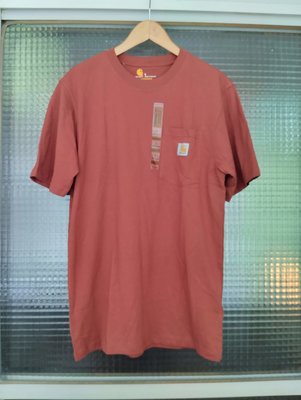 美國品牌 Carhartt 紅褐色素面棉質圓領休閒短袖T恤上衣（全新吊牌未拆）