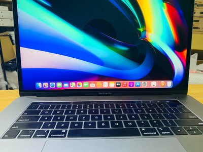 【售】高規 MacBook Pro 15吋 i7（2.7) 16G 512G 英文鍵盤 蘋果電腦 台中 獨立顯卡