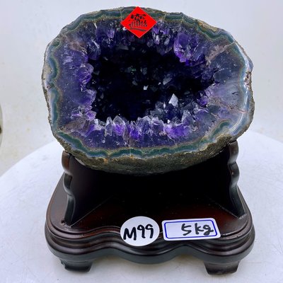 H2722頂級ESP烏拉圭紫水晶洞 含座重：5kg 高24cm寬度19cm，厚度22cm，洞深7cm （紫晶洞