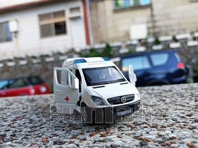 Sprinter 救護車 1:53模型 Ambulance Mercedes-Benz