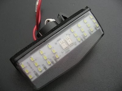 【小鳥的店】豐田 PRIUS 專用 替換式 LED 牌照燈 車牌燈 含專利 煞車功能 免接線 免剪線