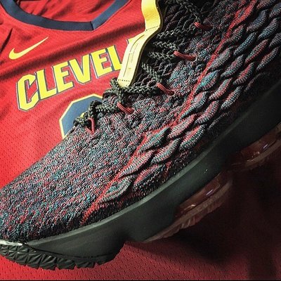 老夫子 Nike LeBron 15(897649-300)休閒運動慢跑鞋男女