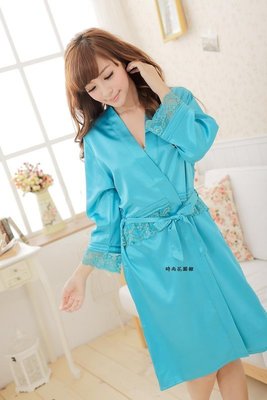 {秘密花園} 藍色絲質柔緞搭配蕾絲睡衣睡袍 家居日式和服睡袍 現貨 仿真絲睡袍