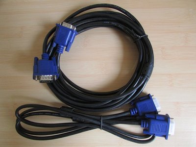 ➽皓哥小鋪 電腦螢幕3+5芯顯示線 VGA線 可使用在電腦 液晶電視 顏色黑 長度1.5米