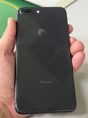 蘋果iPhone 8 plus 太空灰 送全新原廠耳機