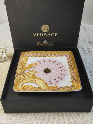 范思哲versace與盧臣泰聯名拜占庭系列粉色骨瓷小賞盤碟