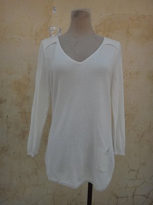 jacob00765100 ~ 正品 FASHION SHOW 流行秀 白色 針織衫 Size: 38