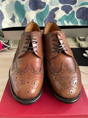 二手～Salvatore Ferragamo 棕色雕花紳士皮鞋～
