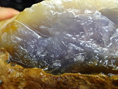 《藍晶寶石玉石特賣→〈原石系列→天然包漿清透紫玉髓原礦〈9700公克→c11
