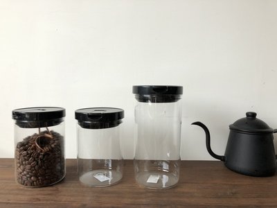 發現花園 日本選物~日本 Hario   咖啡豆保鮮罐 密封罐  ～矮個  MCN-200