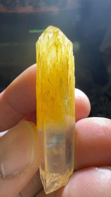 天然芒果水晶原礦，Mango quartz 天然色純原礦晶體