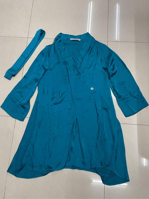 全新 YEN LINE 許艷玲 孔雀藍 睡袍 睡衣 長袖 造型 女裝 薄外套 Fsize M號 L號