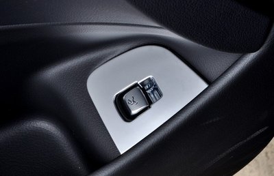 BENZ W213 E 後備箱 按鍵 裝飾框 後尾箱  裝飾 E200 E220D E250 E43 E63 AMG