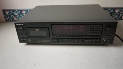 CD-16.稀有特別版本 SONY DTC-700 DAT 專業DAC機就是好聽特價15000元