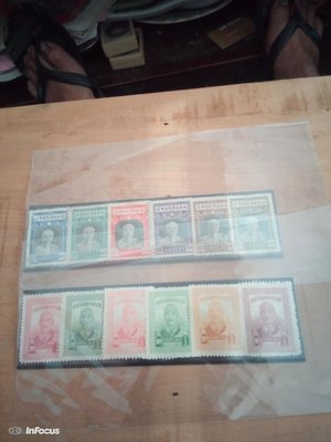 民國34年林故主席紀念郵票6枚一套，35年蔣主席六秩壽辰紀念郵票6枚一套共2套一組，希少