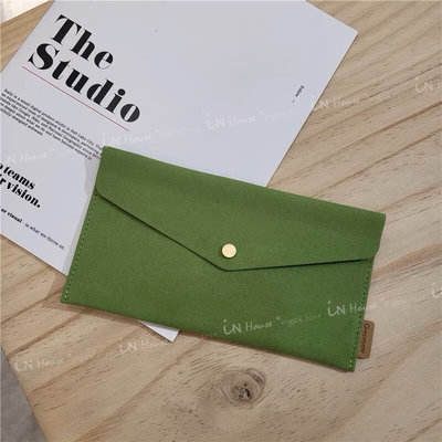 IN House*🇹🇼現貨 質感好 清新綠色 信封包 化妝包 筆刷包 收納包 化妝品 筆刷 收納袋 筆袋