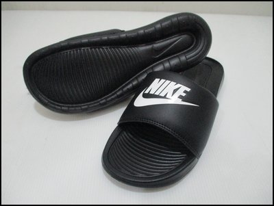 【喬治城】Nike Victori One Slide 休閒拖鞋 運動拖鞋 黑色白勾 CN9675002