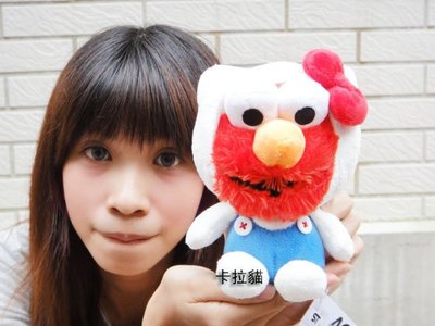 ☆台南卡拉貓專賣店 Hello Kitty x 芝麻街 合作系列 Elmo可脫帽式娃娃 可今天寄明天到