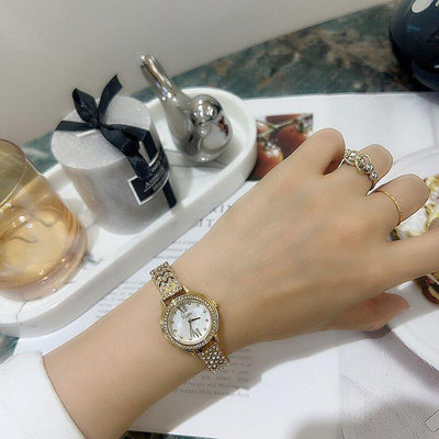 熱銷 詩高迪金色小巧鑲鉆女士手鏈錶時尚高級感簡約防水石英時裝手錶腕錶女221 WG047