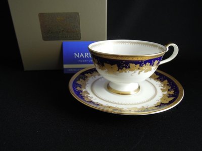 日本製 頂級 日本製~鳴海 NARUMI骨瓷 金葉藍帶系列~茶杯咖啡杯組1杯1盤