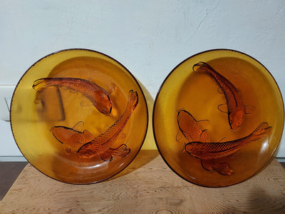 【讓藏】早期收藏老玻璃琥珀色玻璃魚盤 鯉魚盤 水果盤 古早味,完整,,,,2件一起賣