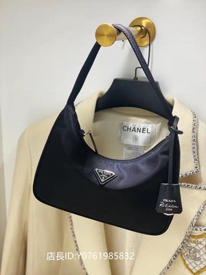 極美二手正品Prada Re-Edition 2000 hobo 迷妳手袋 單肩手提腋下包 黑色 1NE515