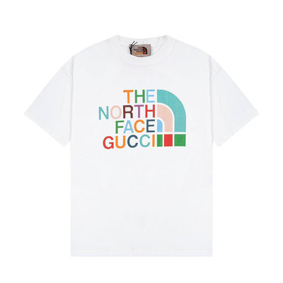 Gucci 古馳 The North Face與Gucci擁有相似的發展歷史和價值觀，并且秉持相同的探索精神 NO267101