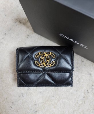 Chanel 19 三折mini短夾  我愛麋鹿歐美精品全球代購since2005💜