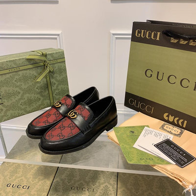 高品質 全套包裝+紙箱Gucci~~最新熱賣半拖款樂福鞋高端，一款經典之作羊皮菱格面料，羊皮內里羊毛內里TPNO16492