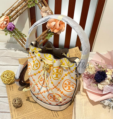 《Tory Burch》TB 148682 水桶包 手提包 兩用包 肩背包 斜背包