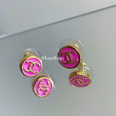 【翰貝格名牌館】全新真品 CHANEL 24C 粉色 金CC 琺瑯 圓形 鈕釦 造型 耳針 耳環 現貨S