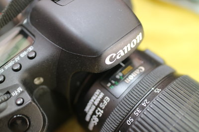 Canon Eos 7D +EFS 15-85mm  9成新 公司貨