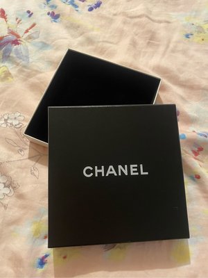 Chanel香奈兒飾品項鍊/中夾皮夾收納紙盒