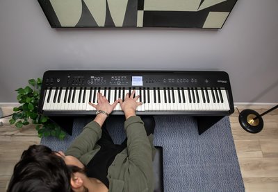 [魔立樂器] ROLAND FP-E50 有自動伴奏的電鋼琴 可插麥克風自彈自唱 千種音色 藍芽播音 總代理保固