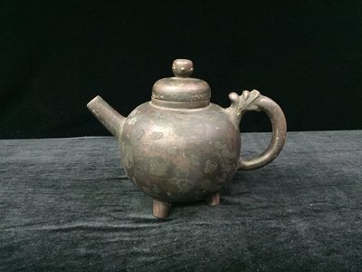 仲芳製三腳茶壺