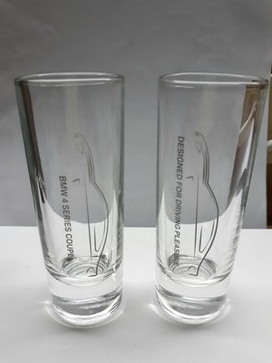 全新BMW玻璃小酒杯，售380元。