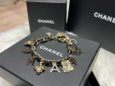 Chanel 香奈兒 經典logo 黑色 皮穿鍊手鍊/手環 9.5成新美品