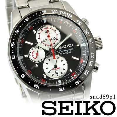 【金台鐘錶】SEIKO精工SNAD89P1三眼黑框 黑面 雙時區 鬧鈴 鋼帶腕錶