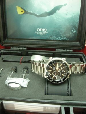 ORIS 豪利士/ 全球潛水家特愛專屬  鈦金鋼超大錶徑/ 機械自動1000m潛水錶 如新品 *